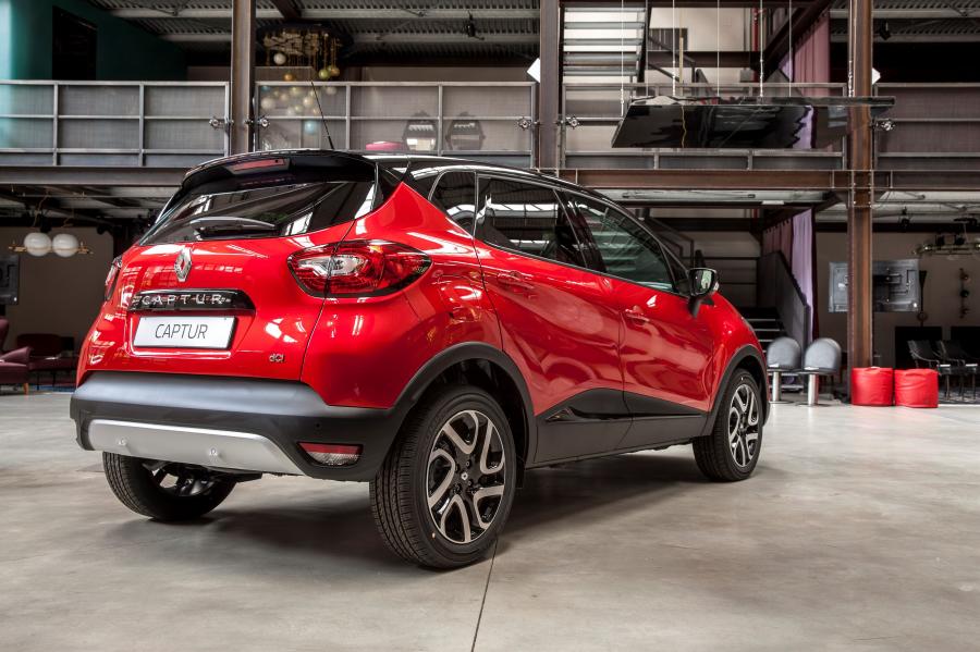  Renault Captur Hypnotic 2016 года  (IT) (фото 16 из 26)